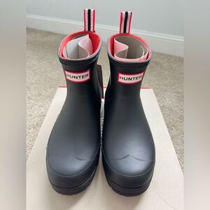 NEW Women’s Hunter Original Insulated Play Short Boots, Size 6 Black